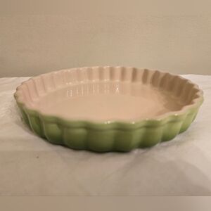 Le Creuset 14-49 Fluted Flan Dish In Palm. 10" Diamater. New With Tags